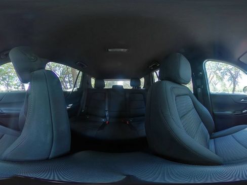 Used 2025 Chevrolet Equinox LT FWD image 40