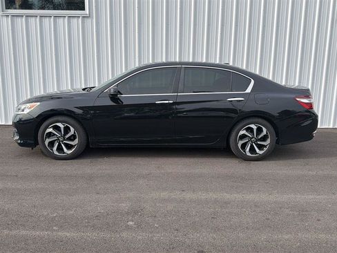 Used 2016 Honda Accord EX image 2