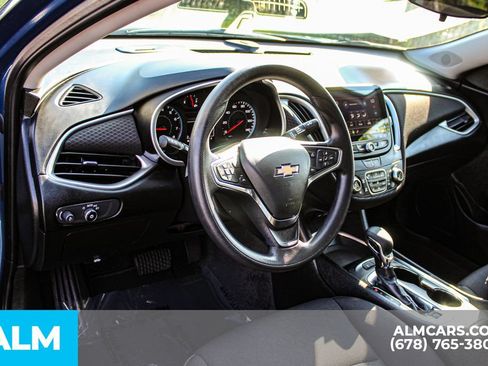 Used 2025 Chevrolet Malibu LT FWD image 30
