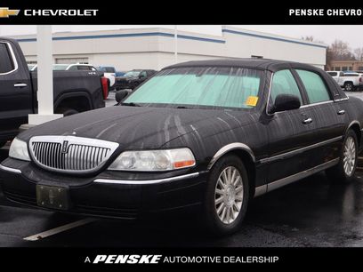 Used 2004 Lincoln Town Car Signature