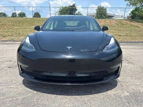 Used 2022 Tesla Model 3 RWD image 3