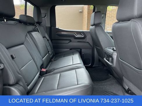 Used 2024 Chevrolet Silverado 1500 LT Trail Boss w/ LT Trail Boss Premium Package AWD/4WD image 26