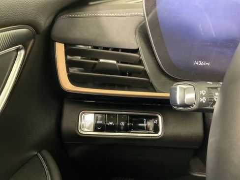 Used 2024 Buick Envision Sport Touring AWD/4WD image 28