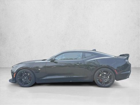 Used 2023 Chevrolet Camaro SS RWD image 9