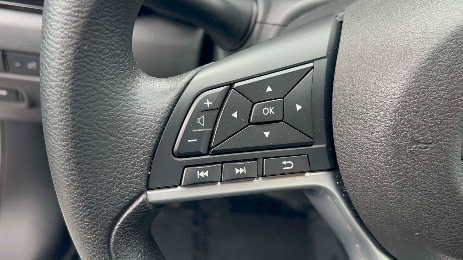 Used 2024 Nissan Sentra SV FWD image 21