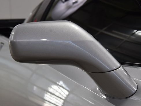 Used 2015 Chevrolet Corvette Z06 w/ 3LZ Preferred Equipment Group image 22