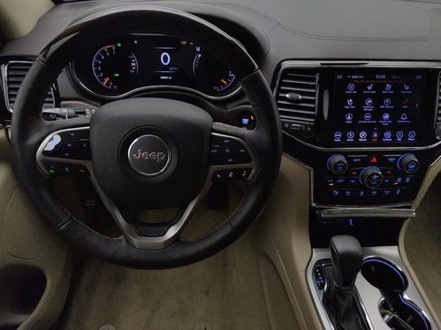 Used 2019 Jeep Grand Cherokee Overland image 22