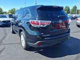 Used 2015 Toyota Highlander LE image 3