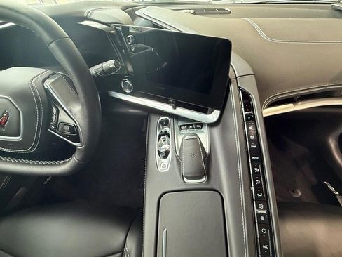 Used 2024 Chevrolet Corvette Stingray Premium Conv w/ Battery Protection Package image 9