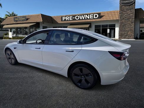 Used 2023 Tesla Model 3 Standard Range image 5