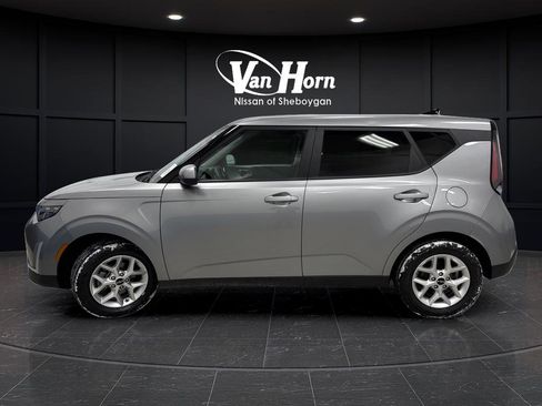 Used 2023 Kia Soul LX w/ Option Group 015 image 10