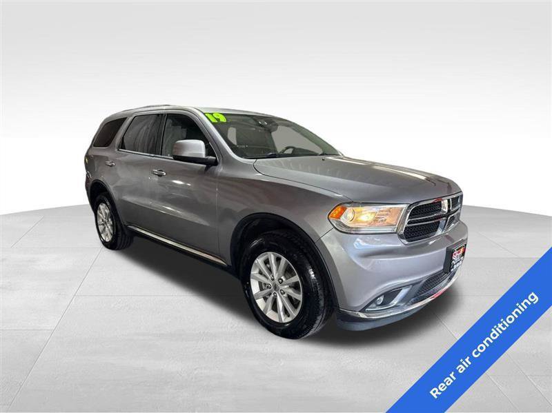 Used 2019 Dodge Durango SXT AWD/4WD image 3