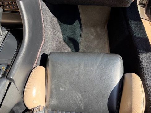 Used 1992 Chevrolet Corvette Coupe image 13