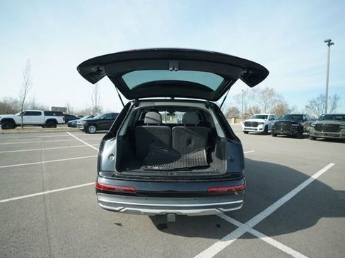 Used 2023 Audi Q7 2.0T Premium w/ Convenience Package image 17
