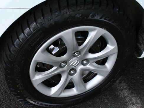 Used 2013 Hyundai Accent GLS image 24