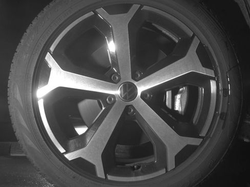 Used 2026 Volkswagen Tiguan SE AWD/4WD image 13