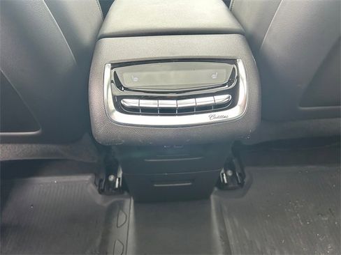 Used 2020 Cadillac XT6 Premium Luxury image 25