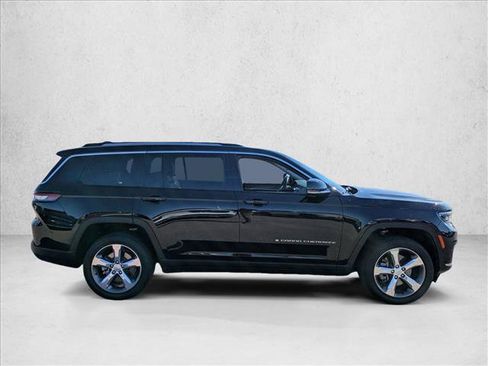 Used 2021 Jeep Grand Cherokee L Limited image 4