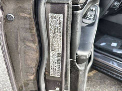 New 2025 Jeep Grand Cherokee L Altitude image 29