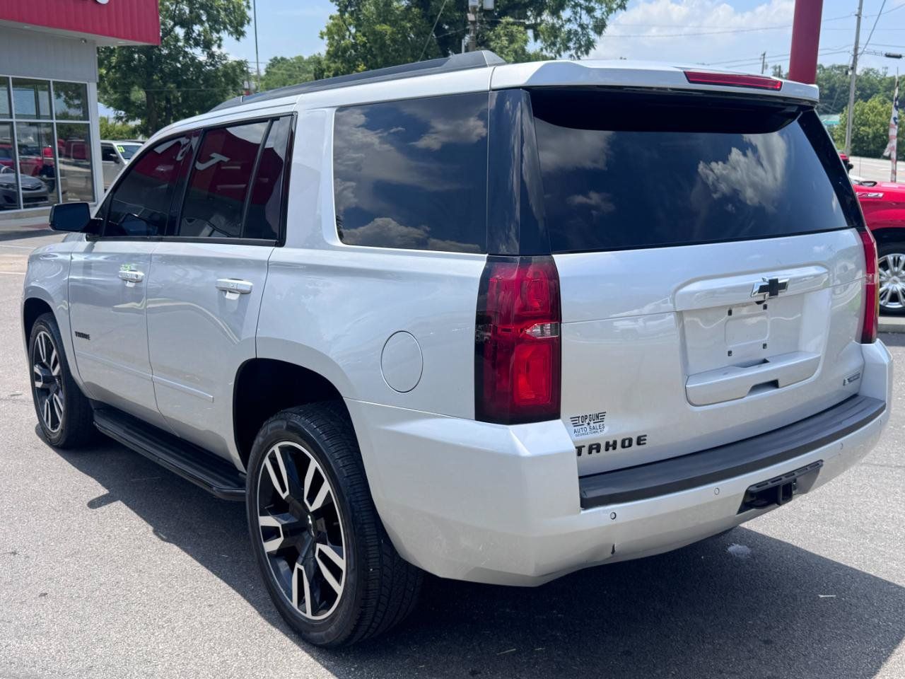Used 2018 Chevrolet Tahoe Premier AWD/4WD image 5