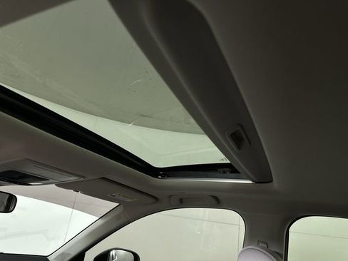 Used 2024 Honda CR-V EX image 19