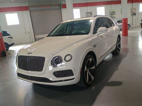 Used 2020 Bentley Bentayga AWD/4WD image 1