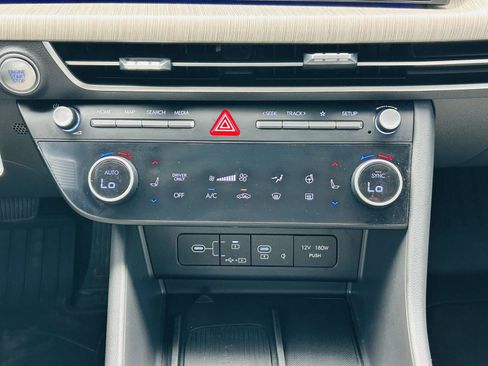 Used 2024 Hyundai Sonata Limited FWD image 24