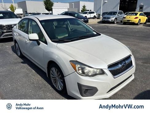 Used 2014 Subaru Impreza 2.0i Premium AWD/4WD image 4
