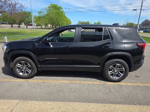 Used 2025 GMC Terrain Elevation image 7