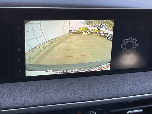 Used 2025 Nissan Kicks SV image 30