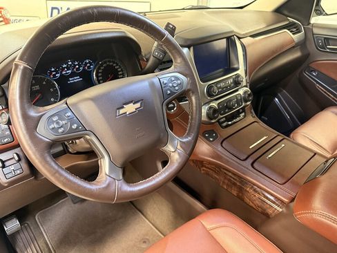 Used 2018 Chevrolet Tahoe Premier AWD/4WD image 17