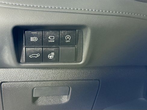 Used 2023 Toyota Highlander Platinum AWD/4WD image 10