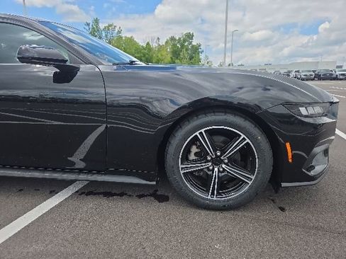 Used 2024 Ford Mustang Premium RWD image 4