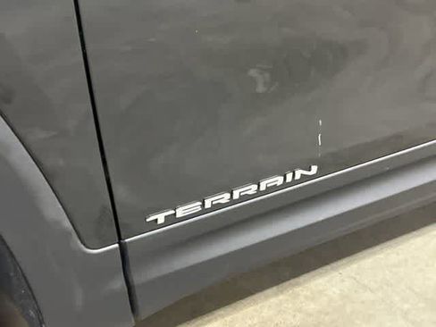 Used 2024 GMC Terrain SLT FWD image 30