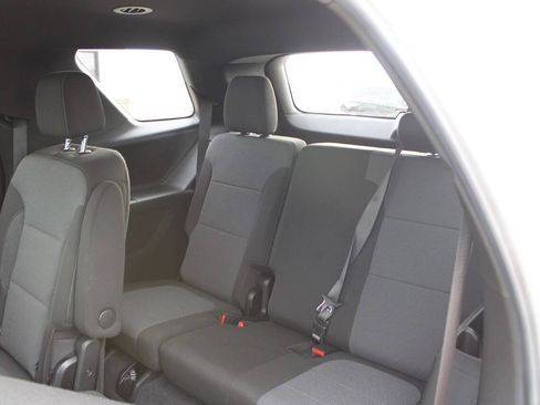 Used 2022 Chevrolet Traverse LT w/ LPO, Floor Liner Package AWD/4WD image 10