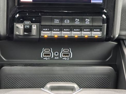 New 2025 RAM 2500 Big Horn image 30