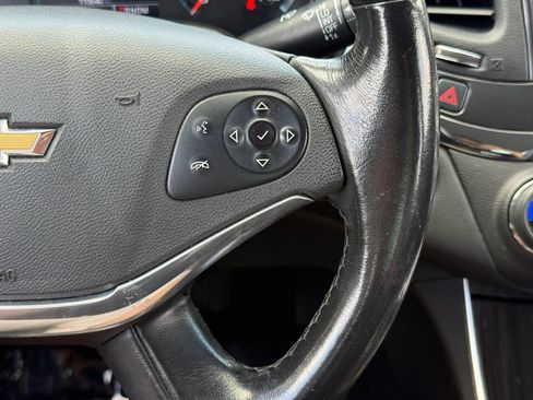 Used 2017 Chevrolet Impala Premier FWD image 19