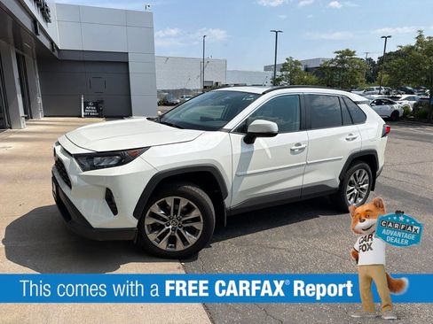 Used 2021 Toyota RAV4 XLE Premium AWD/4WD image 2
