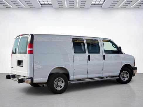 Used 2025 Chevrolet Express 2500 w/ Driver Convenience Package RWD image 3