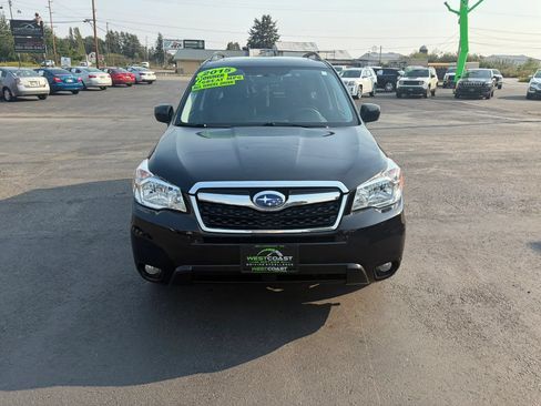 Used 2015 Subaru Forester 2.5i Limited AWD/4WD image 2