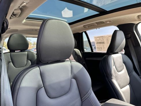 Certified 2024 Volvo XC90 T8 Ultimate w/ Lounge Package image 9