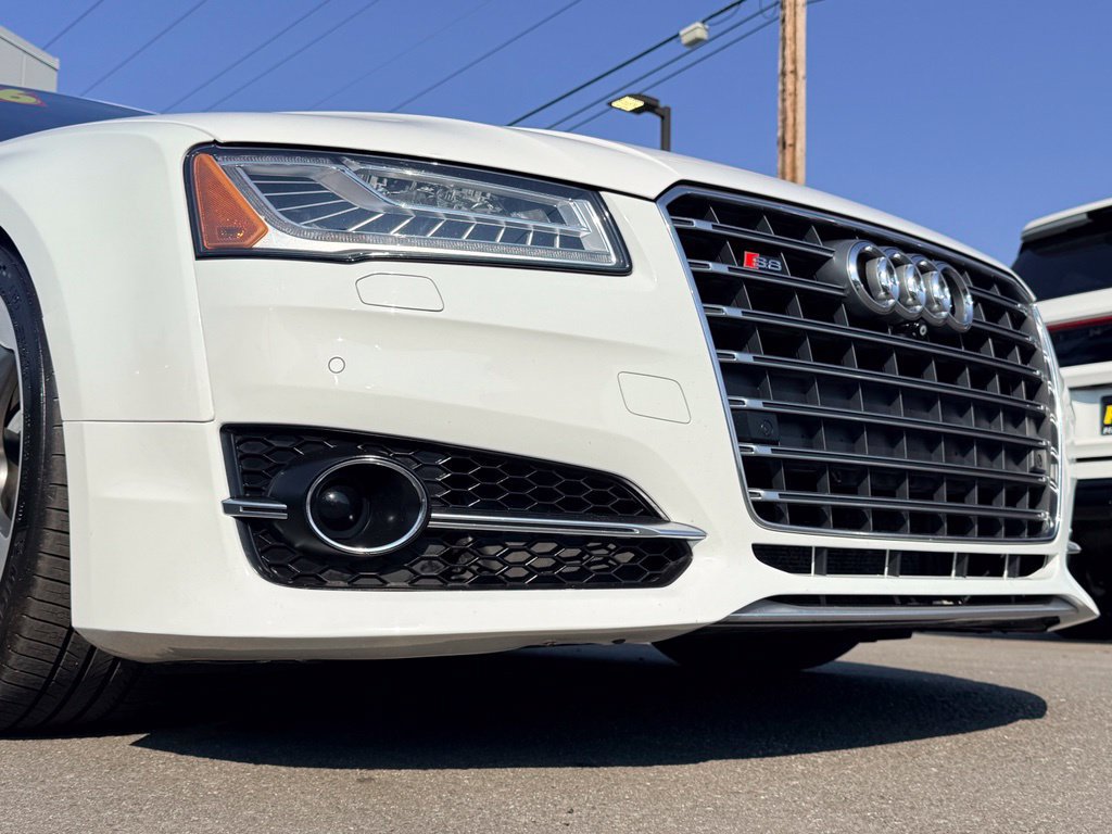 Used 2016 Audi S8 w/ Full Leather Package AWD/4WD image 40