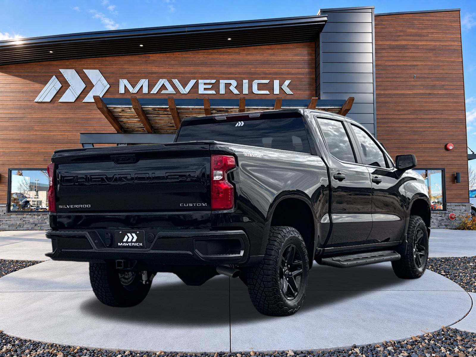 Used 2025 Chevrolet Silverado 1500 Custom Trail Boss AWD/4WD image 7