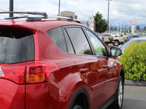 Used 2013 Toyota RAV4 Limited AWD/4WD image 7