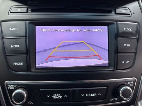 Used 2018 Hyundai Santa Fe Sport FWD image 2