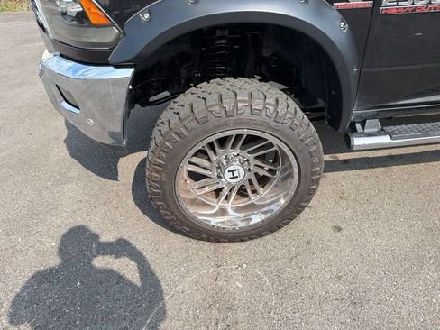 Used 2018 RAM 2500 Big Horn AWD/4WD image 3