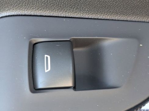 Used 2021 GMC Acadia AT4 AWD/4WD image 25