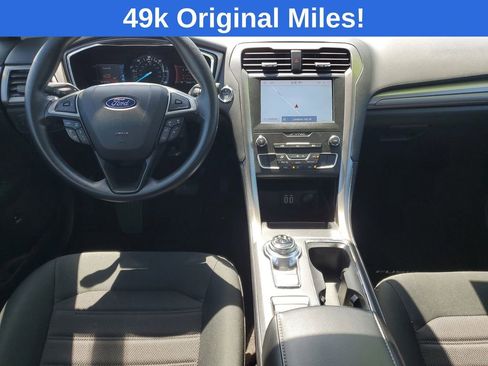 Used 2020 Ford Fusion SE FWD image 27
