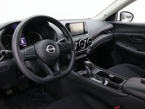 Used 2024 Nissan Sentra S FWD image 14