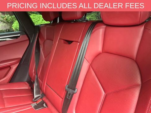 Used 2023 Porsche Macan Turbo AWD/4WD image 29
